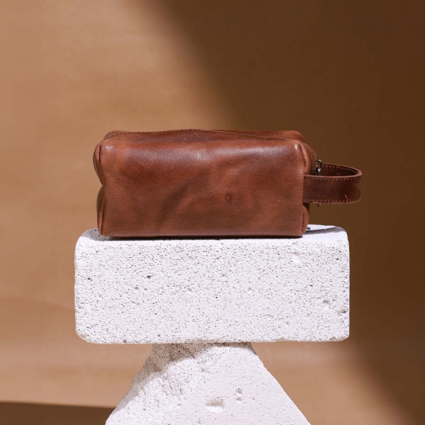 Nexus Leather Dopp Kit